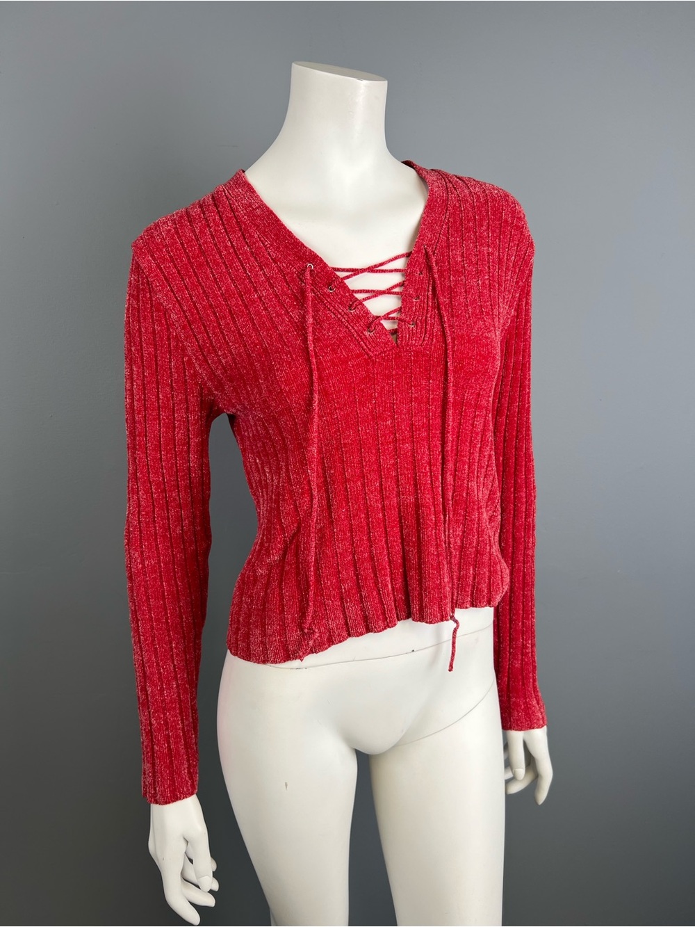 Vintage 725 Originals -Pink/red Terry Material Lace-Up V-Neck Women's Top